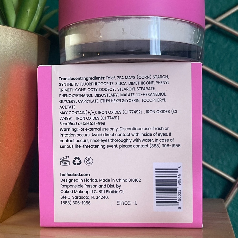 Half Caked Star Bright (Translucent) Loose Setting Powder - Picture 4 of 4